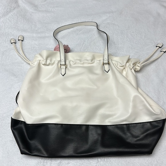 VS Tote - Picture 3 of 3
